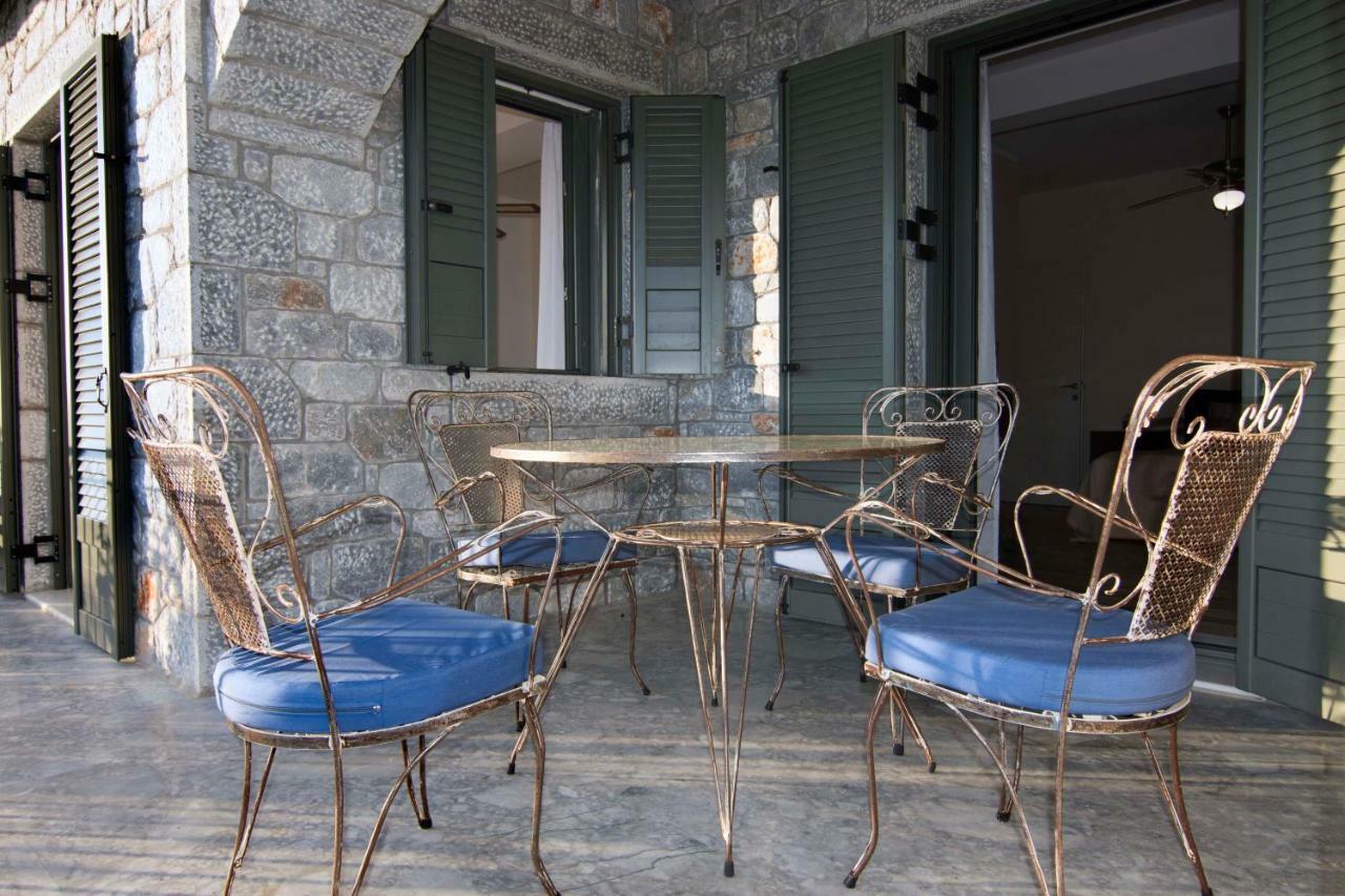 The Balcony Of Mani Villa Tseria Exterior photo