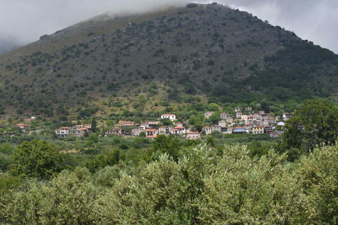 The Balcony Of Mani Villa Tseria Exterior photo